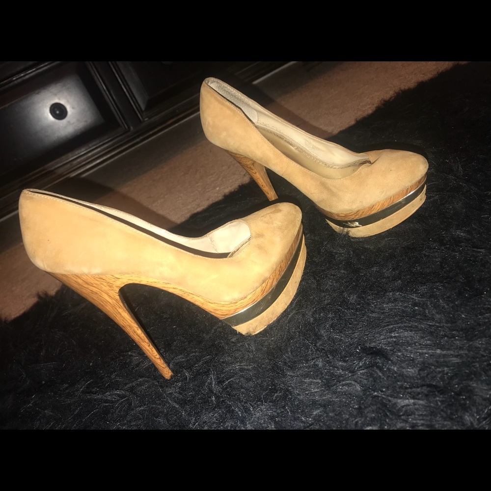 Bakers nude heels